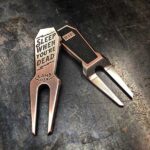Lamb RIP Divot Tool Pitchgabel Messing